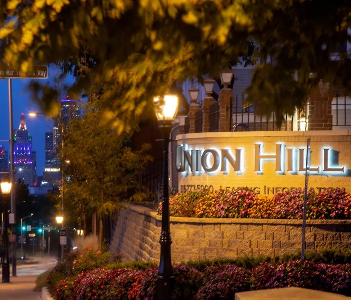 Downtown | Union Hill on Main | Kansas City, MO Apartments