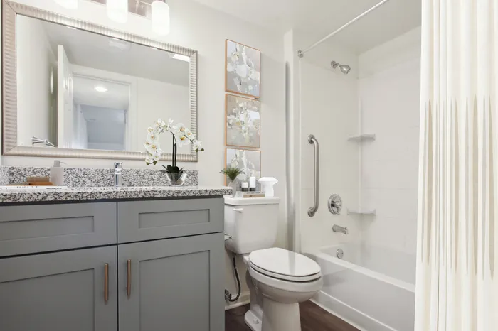 Bathroom | Union Hill on Main | Kansas City, MO Apartments