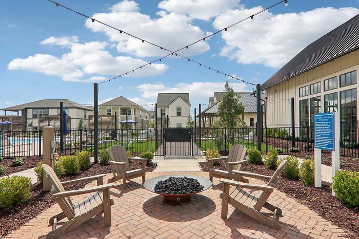LEO Jamestown- Single Family Rental Homes - Outdoor Fire Pit