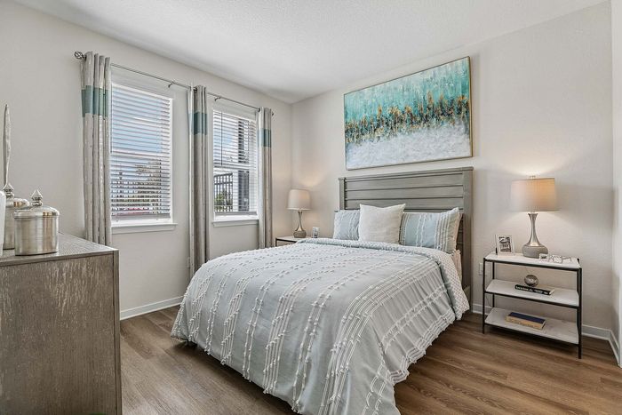 Bedroom at Mosaic at Lake Toho apartments - photo 5