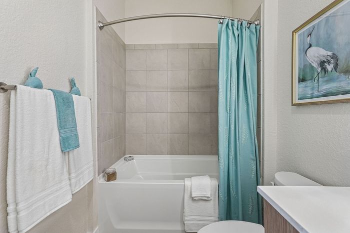 Bathroom at Mosaic at Lake Toho apartments - photo 4