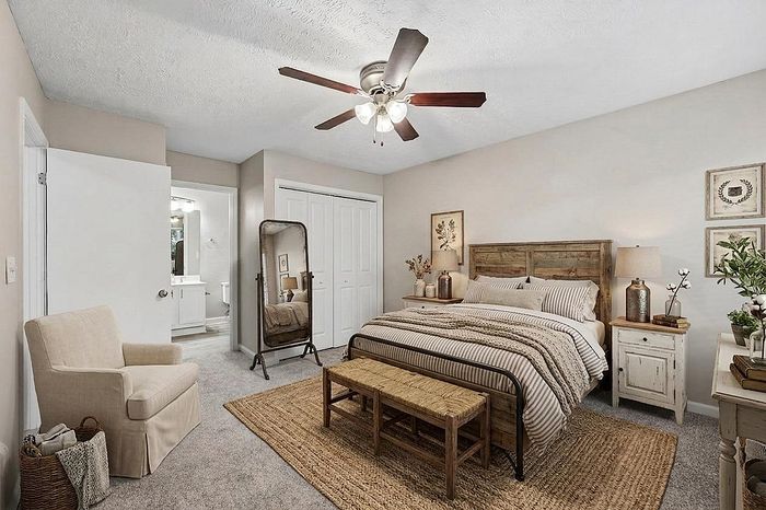 Advenir at Winterset - Cozy Bedroom