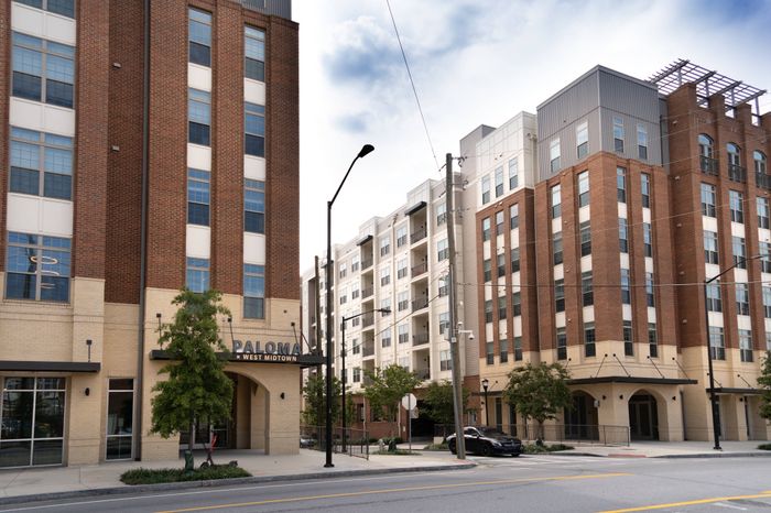 Street view of building  | Paloma West Midtown | Atlanta Student Housing