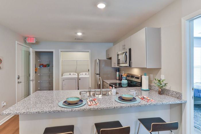 Contemporary Kitchen | Valley Falls | Spartanburg, South Carolina Apartments