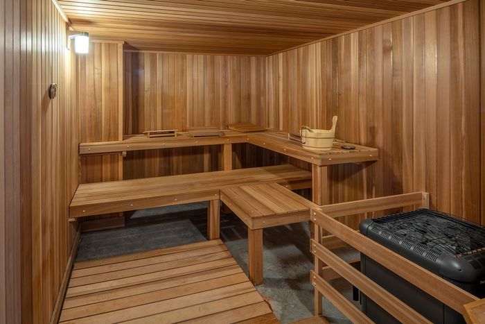 Resident Spa | Theory Syracuse | NY Apartments for Students