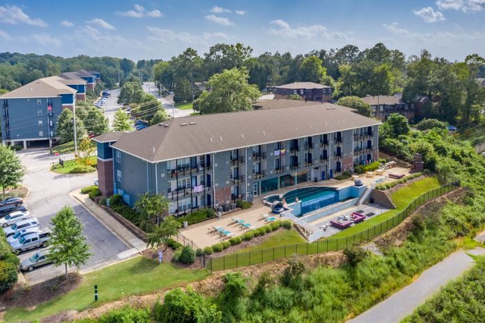 Aerial View | The Bluff at Waterwoks Landing | Apartments Near Campus in Tuscaloosa, AL