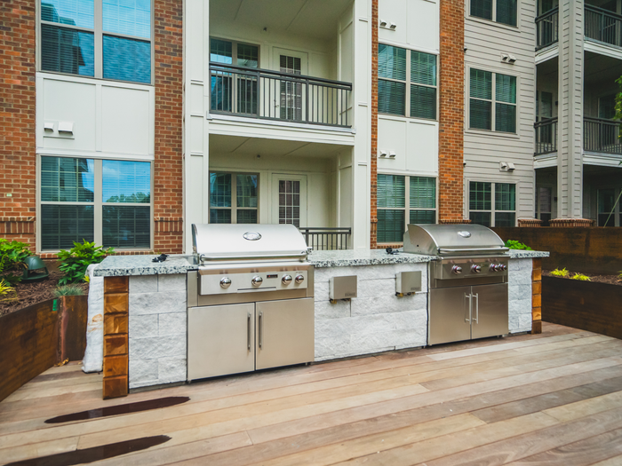 Community BBQ Grills | Paloma West Midtown | Student Housing In Atlanta, GA