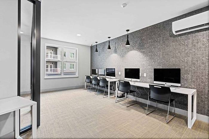 Resident Computer - Study Lounge | Bixby Kennesaw | Off-Campus Housing Near KSU