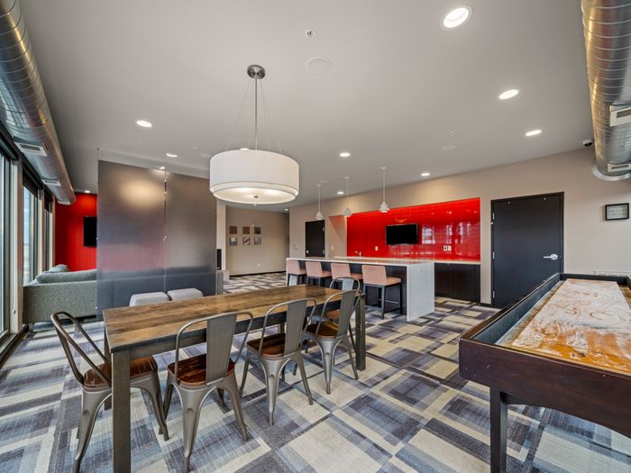 Apartments in Minneapolis, MN | The Station on Washington