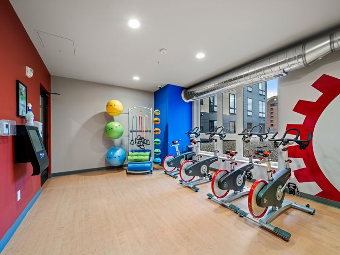 Apartments in Minneapolis, MN | The Station on Washington