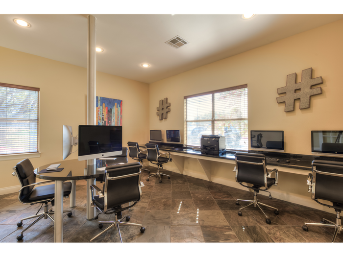 Resident Computer Lounge | Dakota Ranch Student Apartments | San Marcos Student Apartments