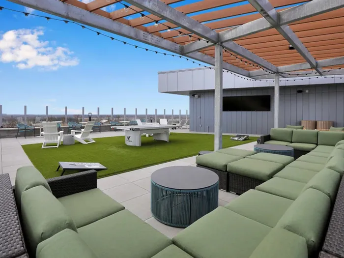 Outdoor Entertainment Space | The Abbot | MSU Student Apartments