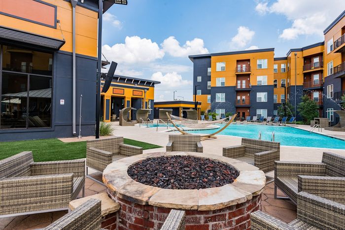 Brooks at Stillwater Amenity