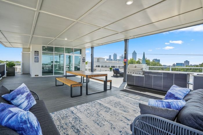 555 Boulevard