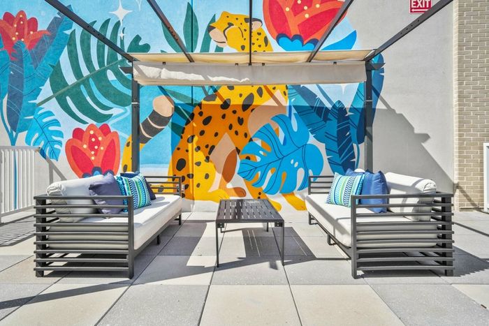 555 Boulevard