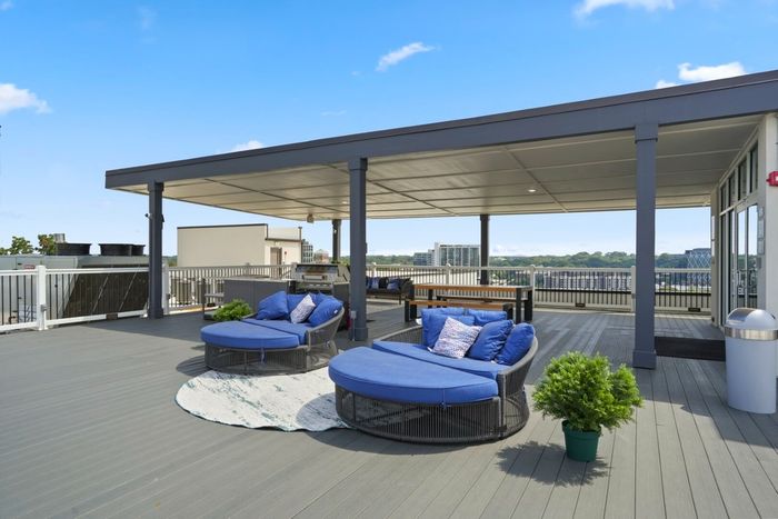 555 Boulevard