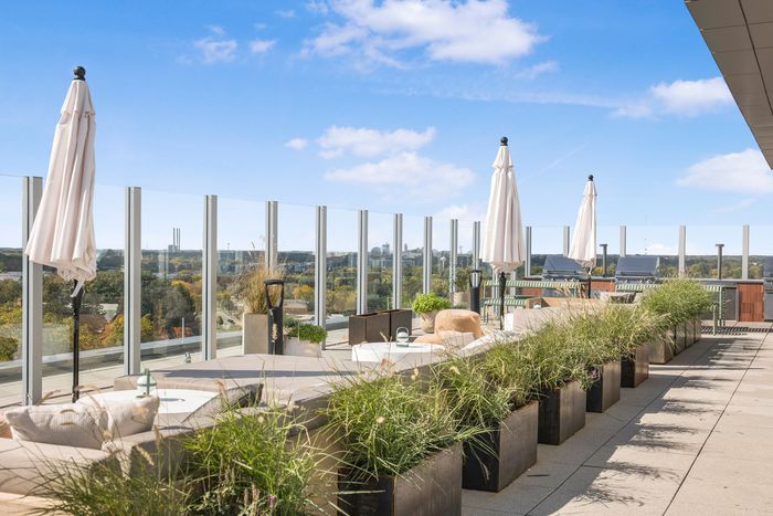 Rooftop Lounge | The Abbot | MSU Student Apartments