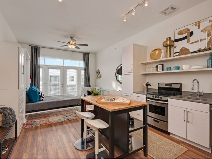 Elegant Kitchen | Apartments in Overland Park, KS | Avenue 80