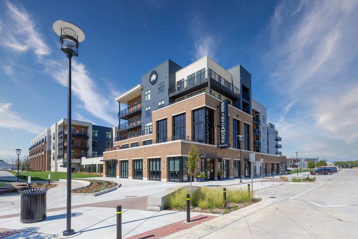 225 Sycamore, Delano District Apartments in Wichita KS Luxury Apartments