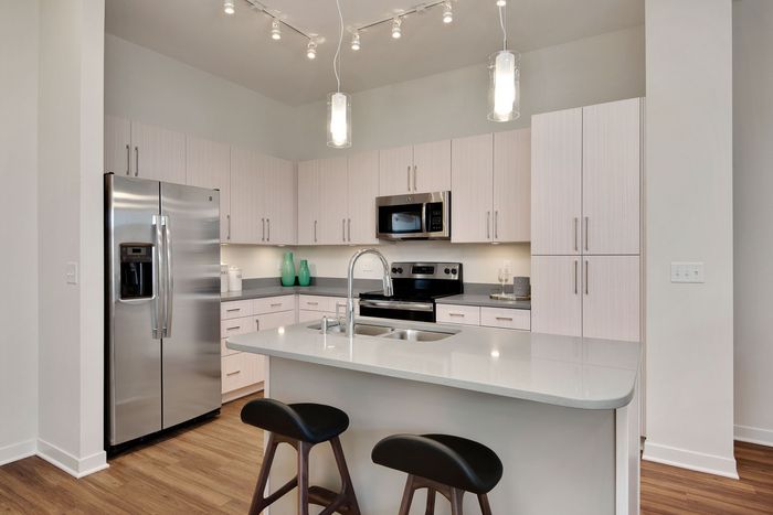 Designer Kitchen with Island | Apartments in Overland Park, KS | Avenue 80