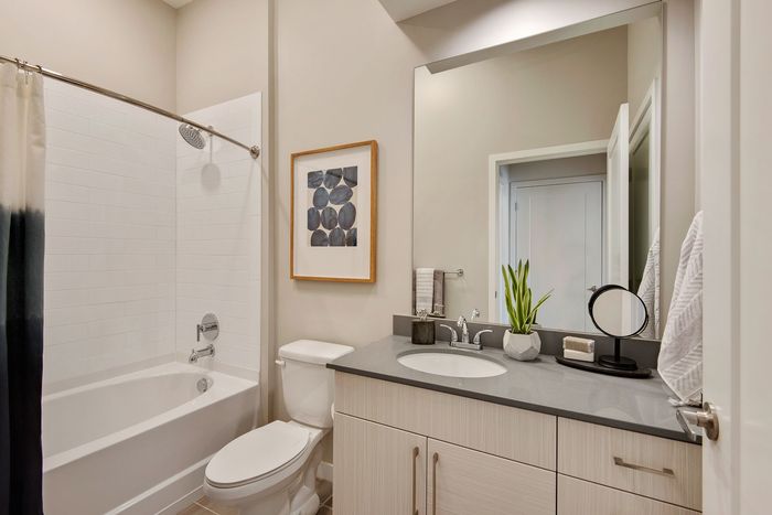 | Apartments in Overland Park, KS | Avenue 80