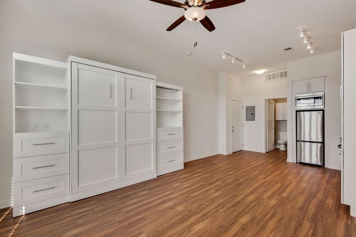 | Apartments in Overland Park, KS | Avenue 80