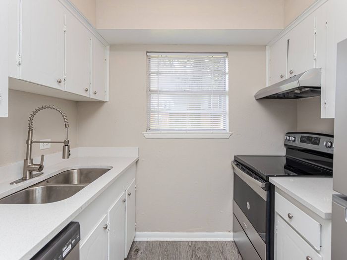 The Avery Apartments Kitchen