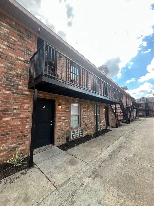 Falcon Crest Apartments, Mayflower, Arkansas