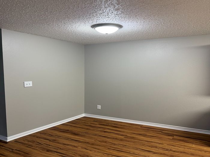 Kings Village Apartments, Wake Village, Texas