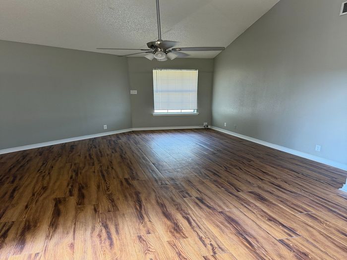 Aspen Villa Apartments, Wake Village, Texas