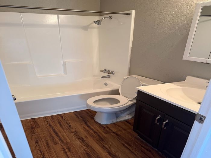 Aspen Villa Apartments, Wake Village, Texas