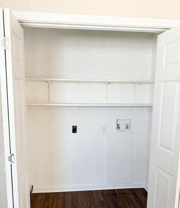Aspen Villa Apartments, Wake Village, Texas