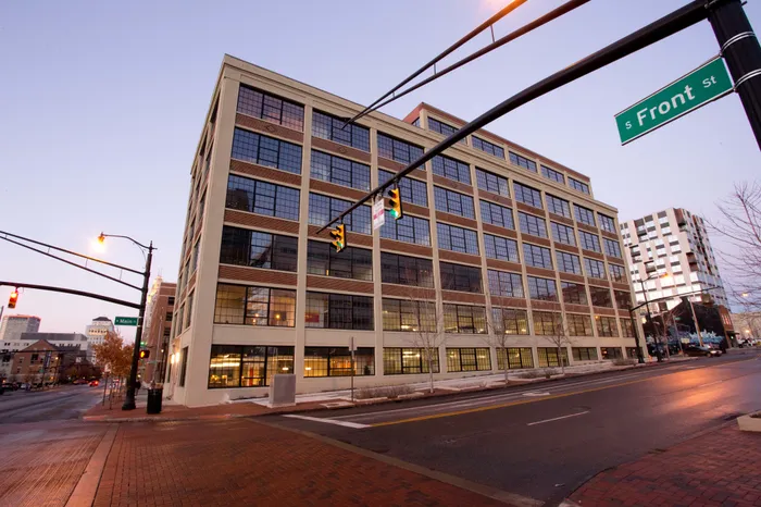 The Julian luxury historic apartment community in downtown Columbus, OH.