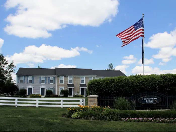 Glechester Lakes building exterior
