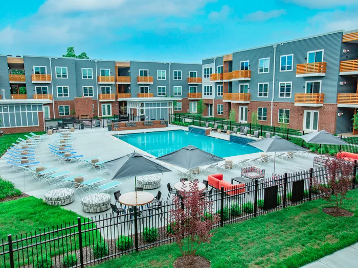 Pool + sundeck aerial