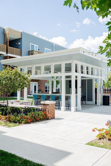No matter what your lifestyle is, Liberty Flats will keep you plugged into the mix. Enjoy a dip in the resort-style pool or stay home and chill with your dogs or cats, we are pet-friendly after all!