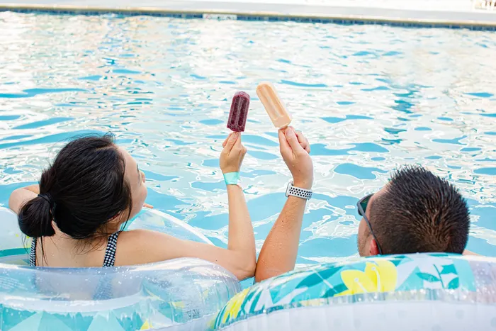 No matter what your lifestyle is, Liberty Flats will keep you plugged into the mix. Enjoy a dip in the resort-style pool or stay home and chill with your dogs or cats, we are pet-friendly after all!