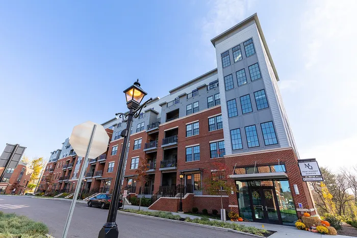 MQ Exterior
