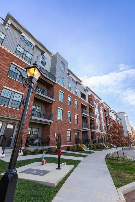 MQ Exterior