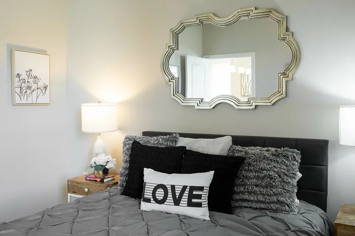 Bedroom | Crescent Woods Apartments | Apartments in Gahana, OH