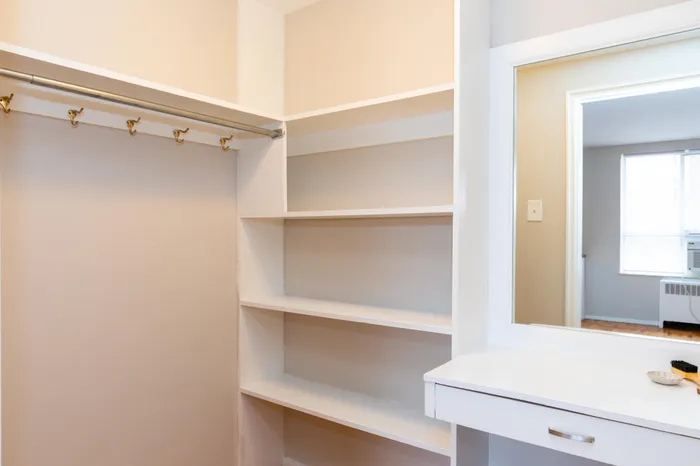 Studio Unit