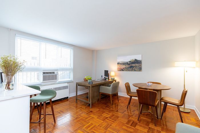 Washington Place Apartments - Cozy Living Area