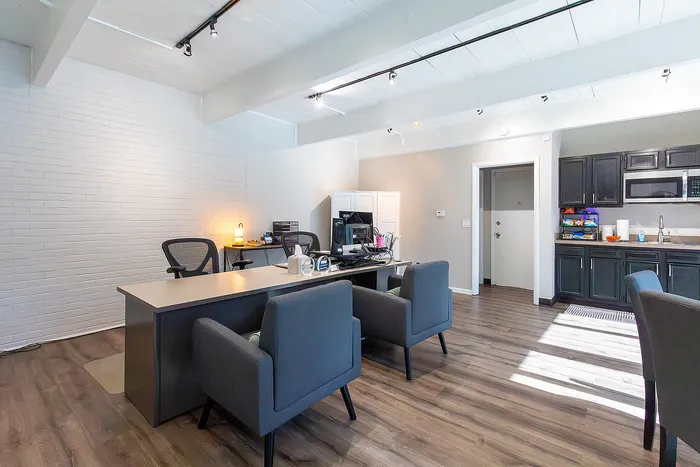 Tivoli Apartments - Office Space