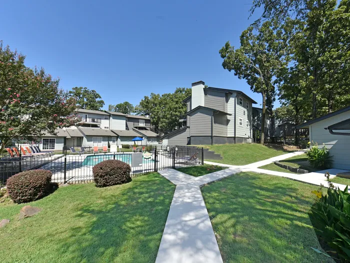 Icon Lakewood