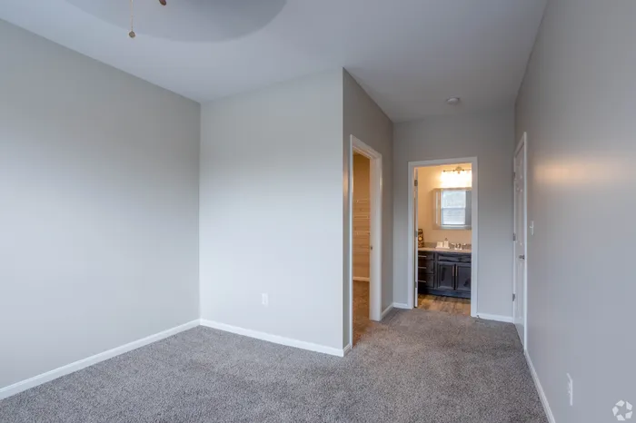 Woods Apartments in Louisville, KY