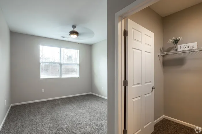 Woods Apartments in Louisville, KY