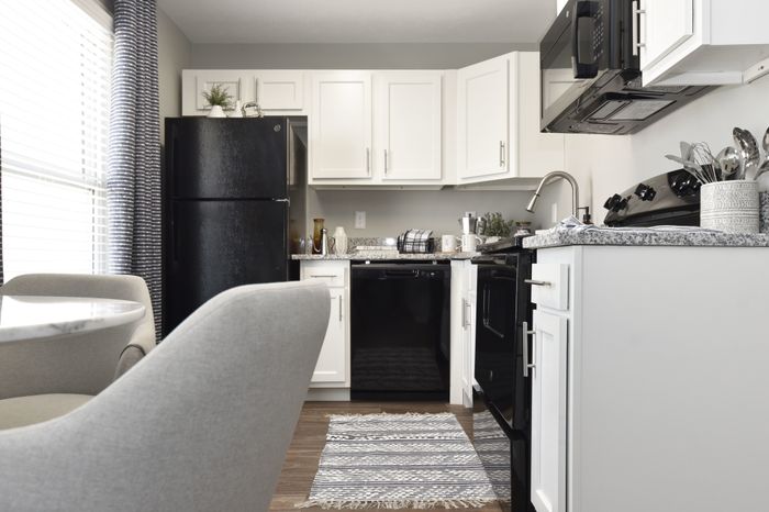Reserve at Lindsey Apartments