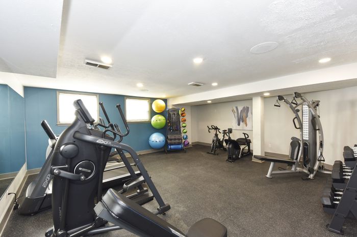 Reserve at Lindsey Apartments