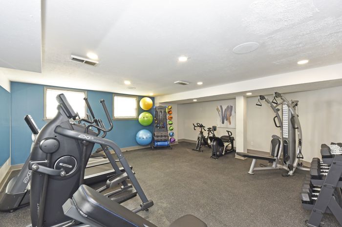 Reserve at Lindsey Apartments