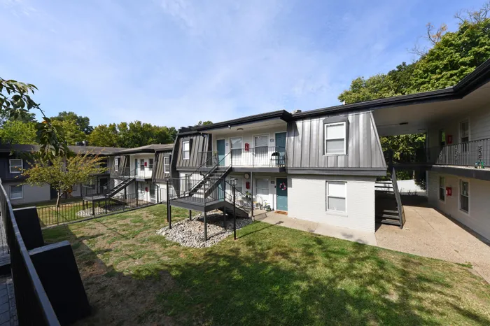 Ashbury Ridge Apartments